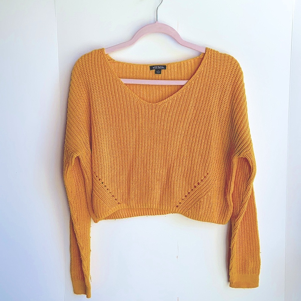 Yellow Crop top sweater💛🌻